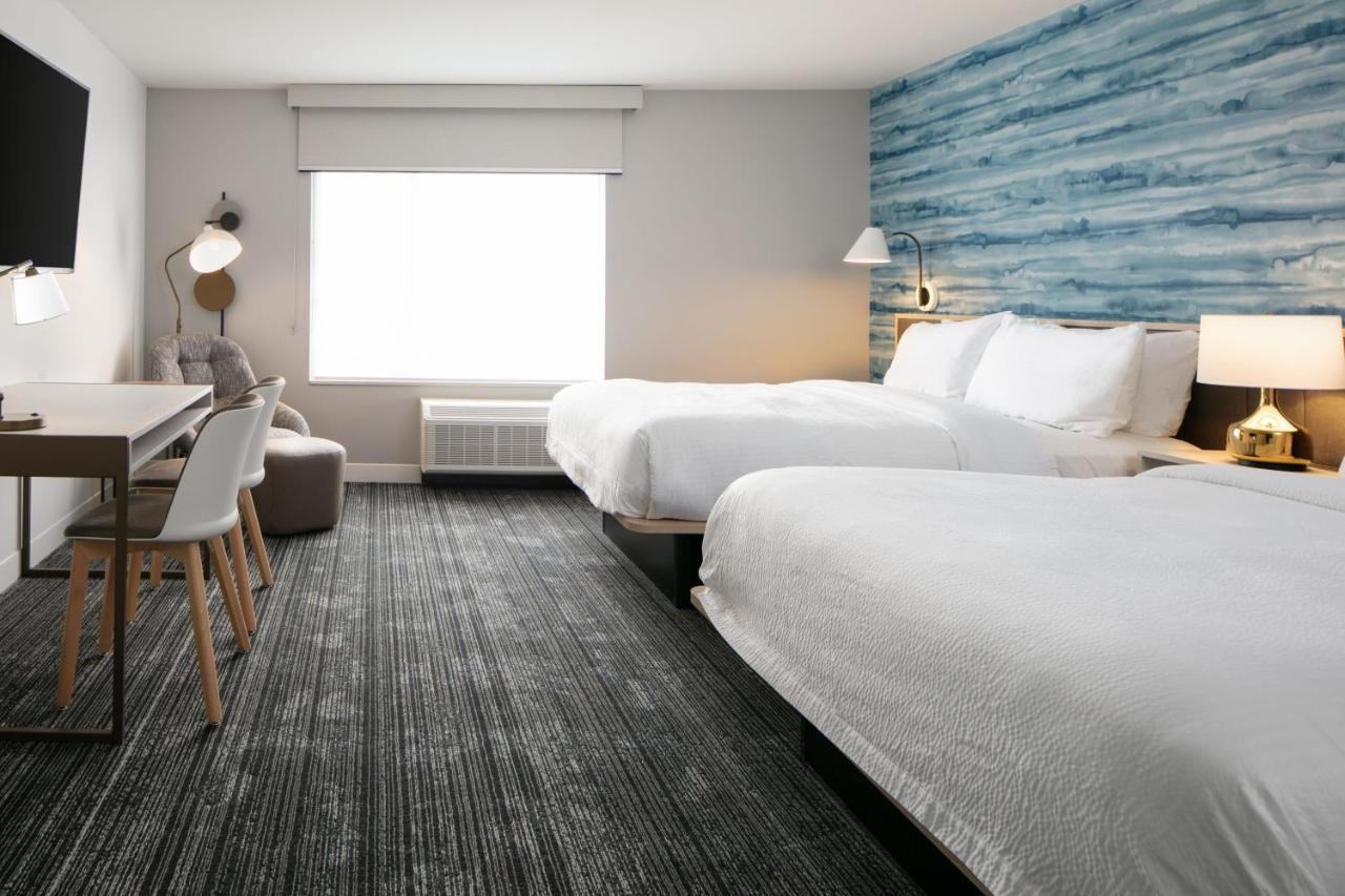 Towneplace Suites By Marriott Oconomowoc Buitenkant foto